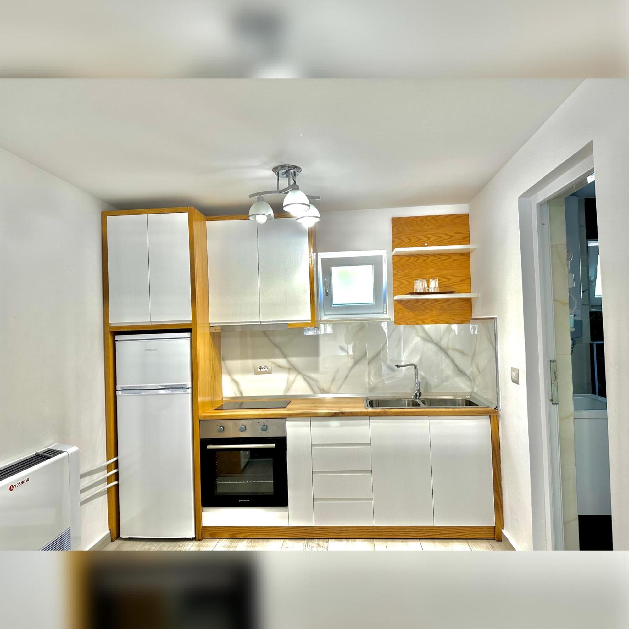 Breezy Hotel Valbone Pokoj fotografie